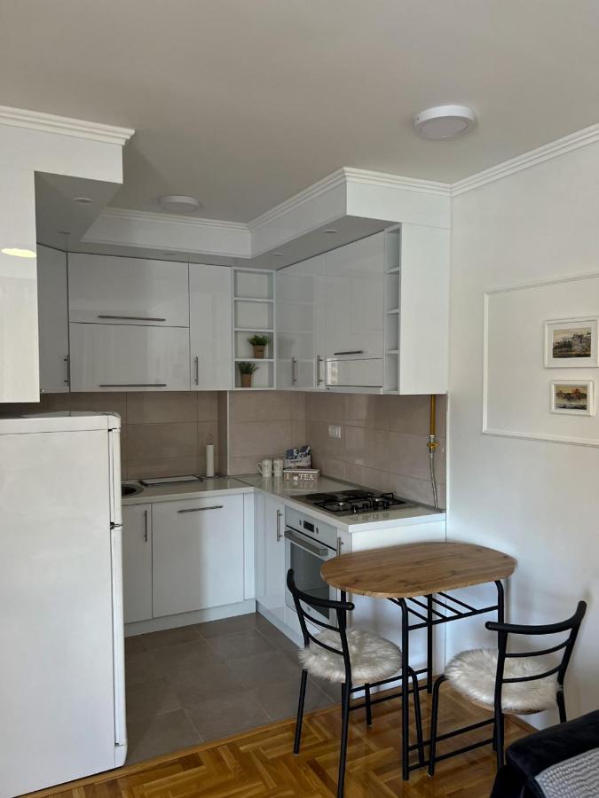 Apartman Ml Lukavica Exterior foto
